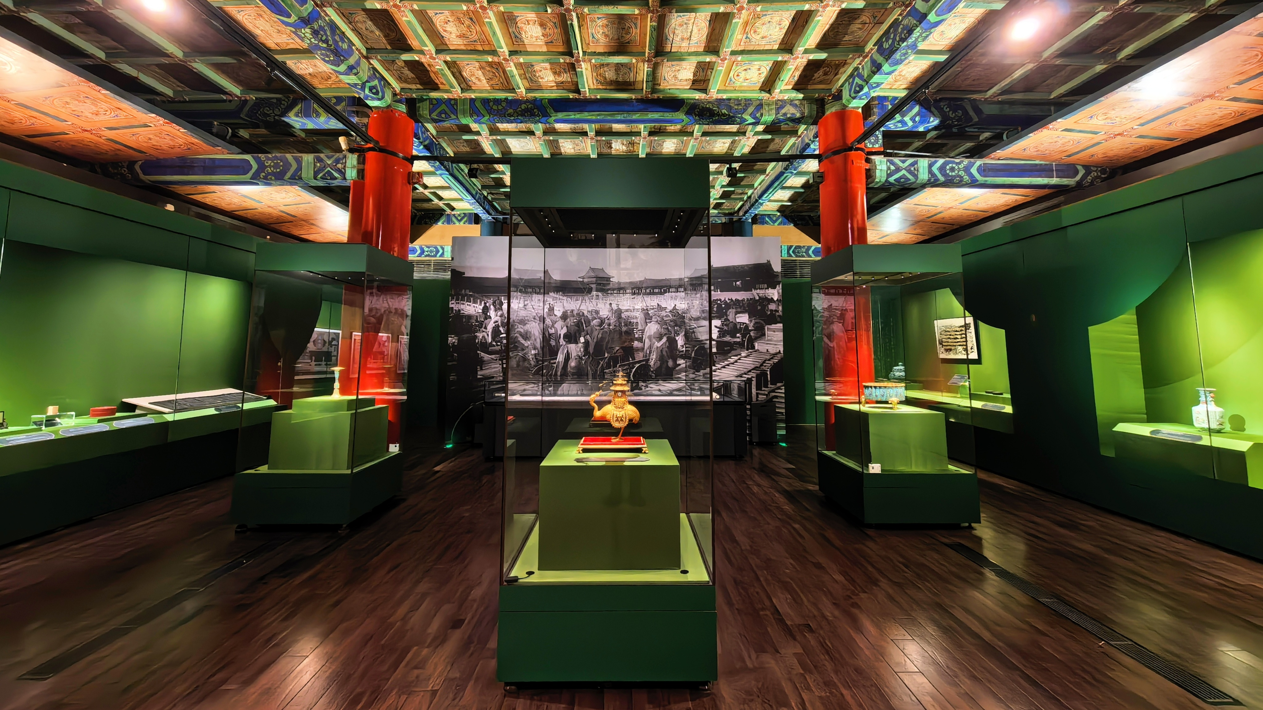 △“百年守护——从紫禁城到故宫博物院”展览。(总台央视记者张晓鹏拍摄)